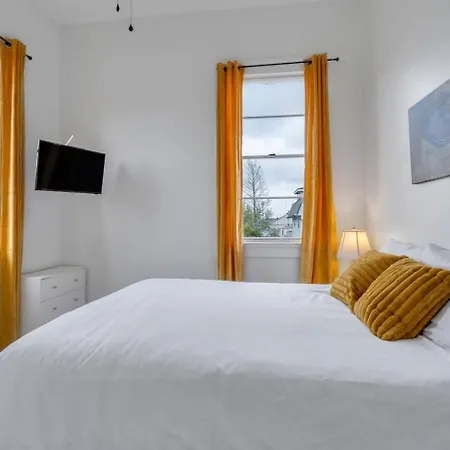 Chic 3br Steps To The Canal Streetcar W Pool New Orleans