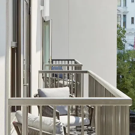 Apartment Roami At Canal Quarters New Orleans