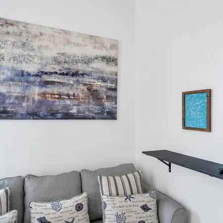 Chic 3br Steps To The Canal Streetcar W Pool Holiday home *