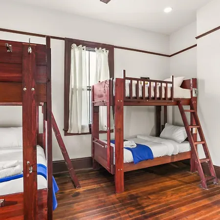 Holiday home Bed In Mixed Gender Dom - 4 Beds New Orleans
