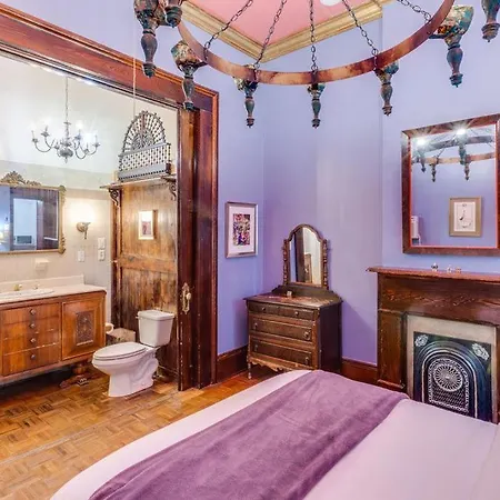 Guest house Royal Barracks New Orleans