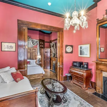 Guest house Royal Barracks New Orleans