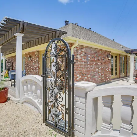 Holiday home Inviting With Theater And Grill! New Orleans