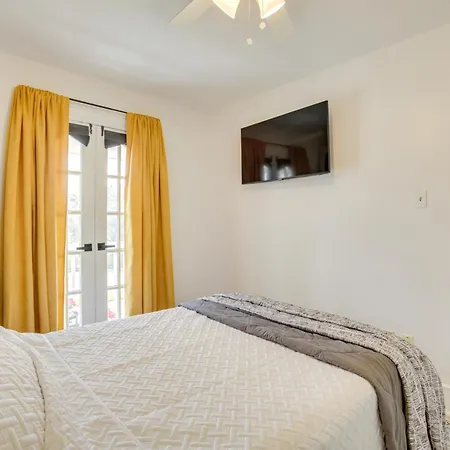 Holiday home Chic Abode: 1 Mi To Pontchartrain New Orleans