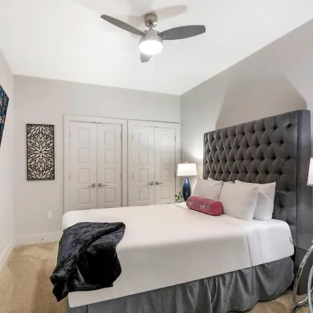 Cozy 5-minute Walk To French Quarter *