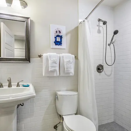 Elegant - Near French Quarter & Bourbon St