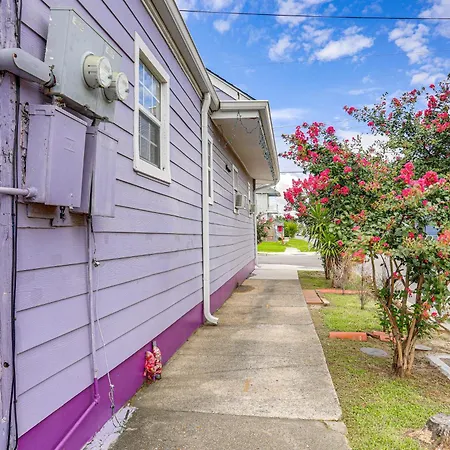 1 Mi To French Quarter Colorful Duplex With Grill! New Orleans