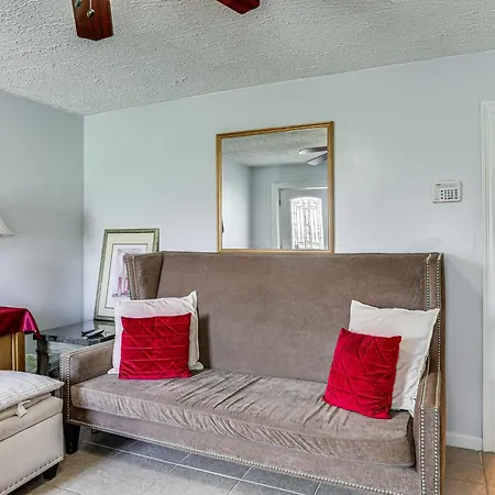 1 Mi To French Quarter Colorful Duplex With Grill! New Orleans