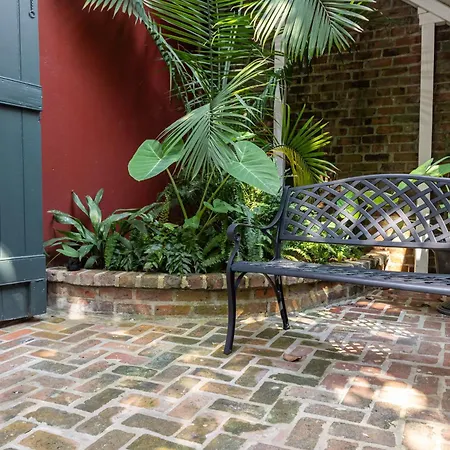 On St. Peter, A French Quarter Inn 3*