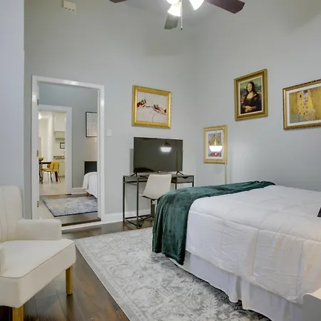 Nola Gem: 3 Mi To French Quarter Holiday home