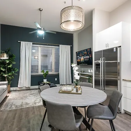 Apartment Urban Living In The Heart Of New Orleans