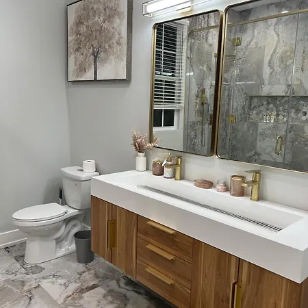 Blues Bywater Luxury