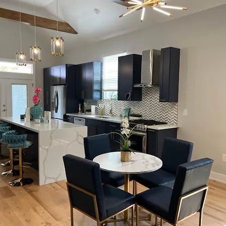 Holiday home Blues Bywater Luxury