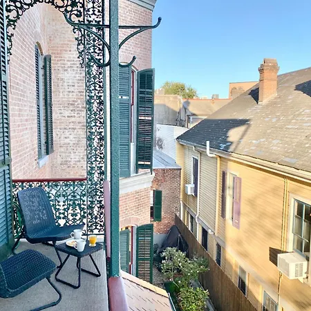 Bed & Breakfast The Lanaux Mansion 4*