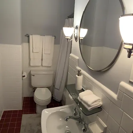 The Lanaux Mansion Bed & Breakfast New Orleans
