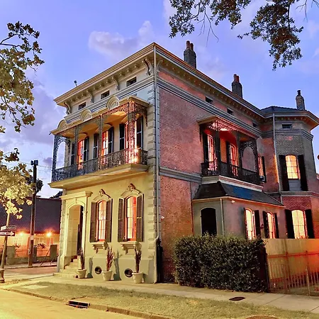 The Lanaux Mansion