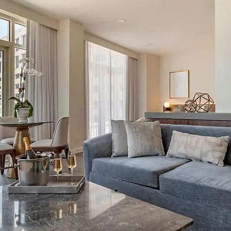 Hotel One11