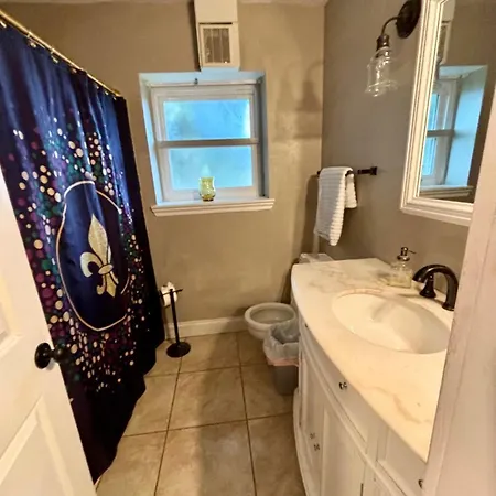 Holiday home Lady Aurora- Pets Ok- 5 Miles To French Quarter *