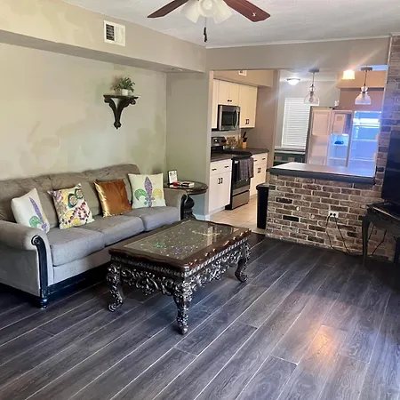 Holiday home Lady Aurora- Pets Ok- 5 Miles To French Quarter *