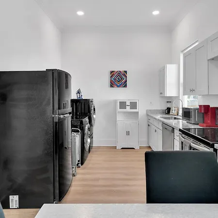 Holiday home Uptown Jazz Retreat 2br Near Freret St Dining New Orleans