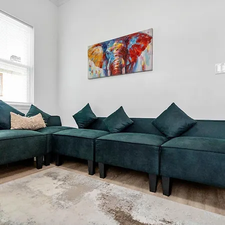 Uptown Jazz Retreat 2br Near Freret St Dining Holiday home