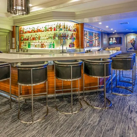 New Orleans-downtown Superdome By Ihg Hotel 4*
