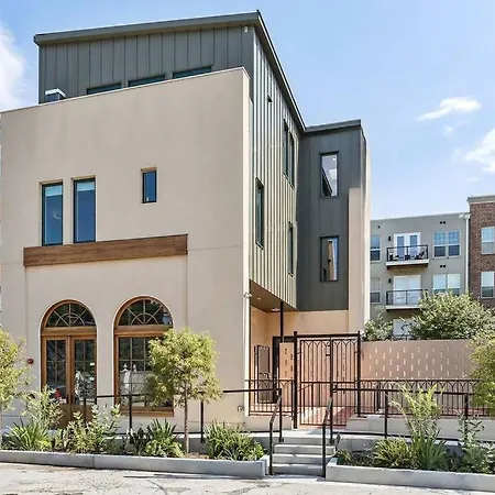 Holiday home Thalia 5bd Townhome With Pool Walk To Superdome