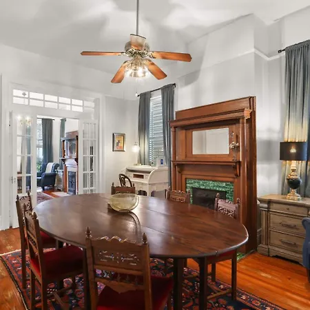 Uptown Charm Outdoor Space And Ez Street Car Access New Orleans