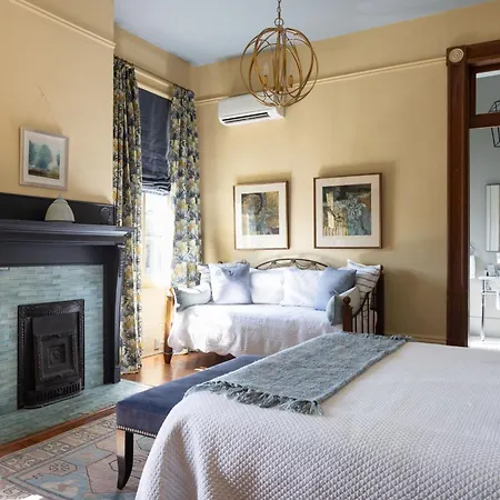 The Sully Mansion Bed & Breakfast