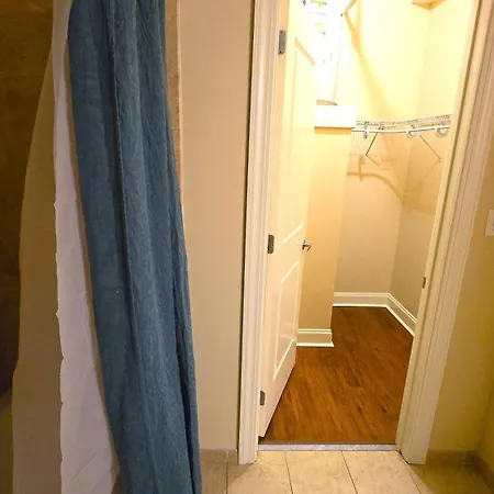 Legacy Steps From The French Quarter Superdome Casino Bourbon St With Gym & Pool * New Orleans