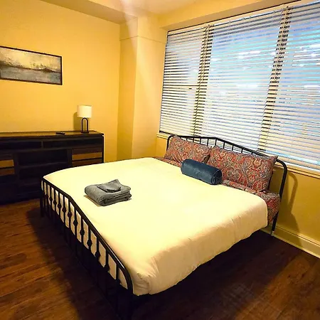Apartment Legacy Steps From The French Quarter Superdome Casino Bourbon St With Gym & Pool *