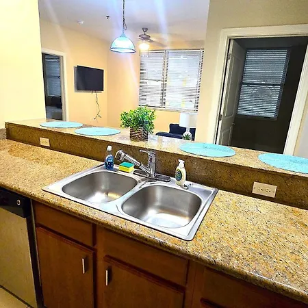 Legacy Steps From The French Quarter Superdome Casino Bourbon St With Gym & Pool *
