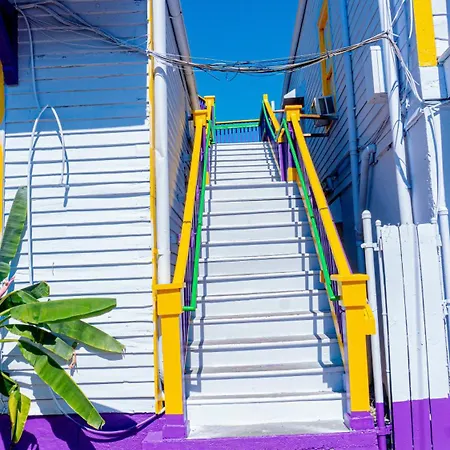 Inn Historic Mardi Gras