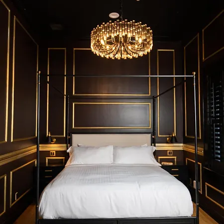 Blackbird Hotel 4*