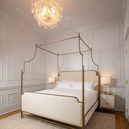 Blackbird Hotel 4*