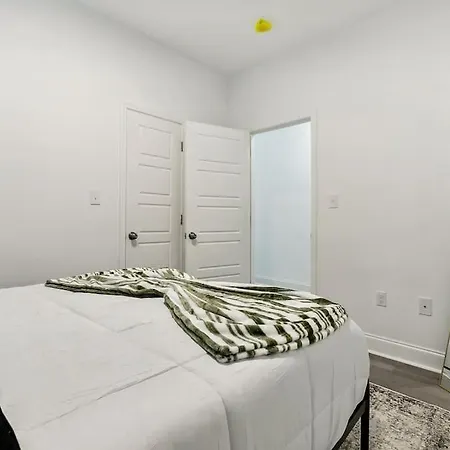 15 Bedrooms In The Heart Of Nola * New Orleans