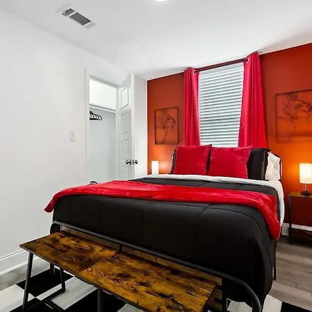 15 Bedrooms In The Heart Of Nola Apartment New Orleans