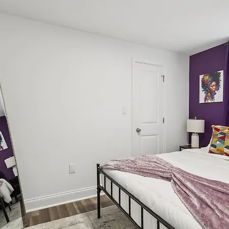 15 Bedrooms In The Heart Of Nola Apartment