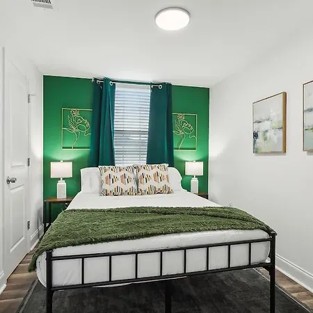 15 Bedrooms In The Heart Of Nola Apartment New Orleans