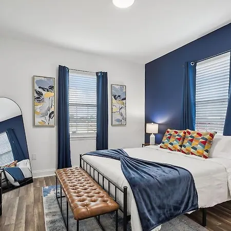 15 Bedrooms In The Heart Of Nola