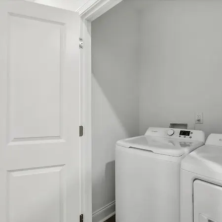 15 Bedrooms In The Heart Of Nola * New Orleans