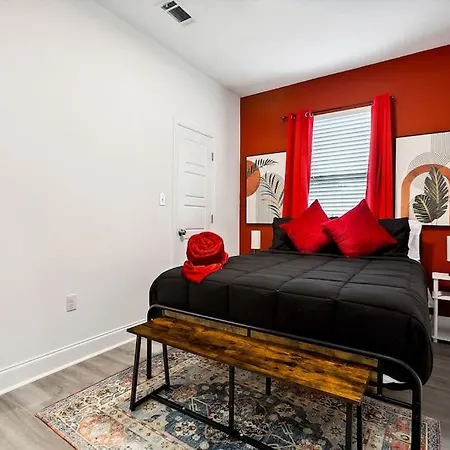 15 Bedrooms In The Heart Of Nola Apartment New Orleans