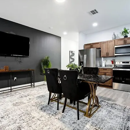 Elegant 5br Getaway In Nola Apartment *
