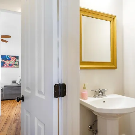 Private 3br On Carondelet By Hosteeva New Orleans