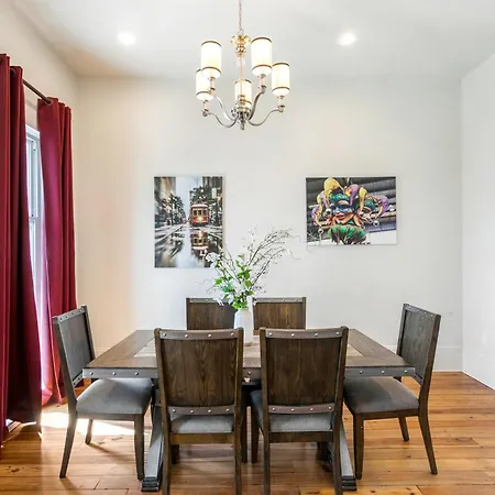 Private 3br On Carondelet By Hosteeva Apartment *