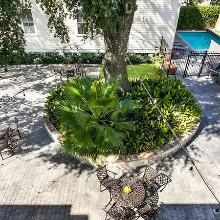 Amazing 3br Off St Charles With Pool