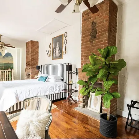 Apartment Chic Near The Lower French Quarter New Orleans