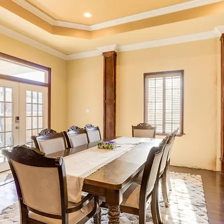 Easy Dtwn Nola Commute! Elegant W/ Yard