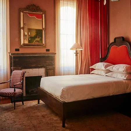 Peter And Paul, An Ash Hotel