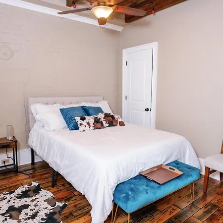 Apartment Decatur Sugar Mill Blues New Orleans